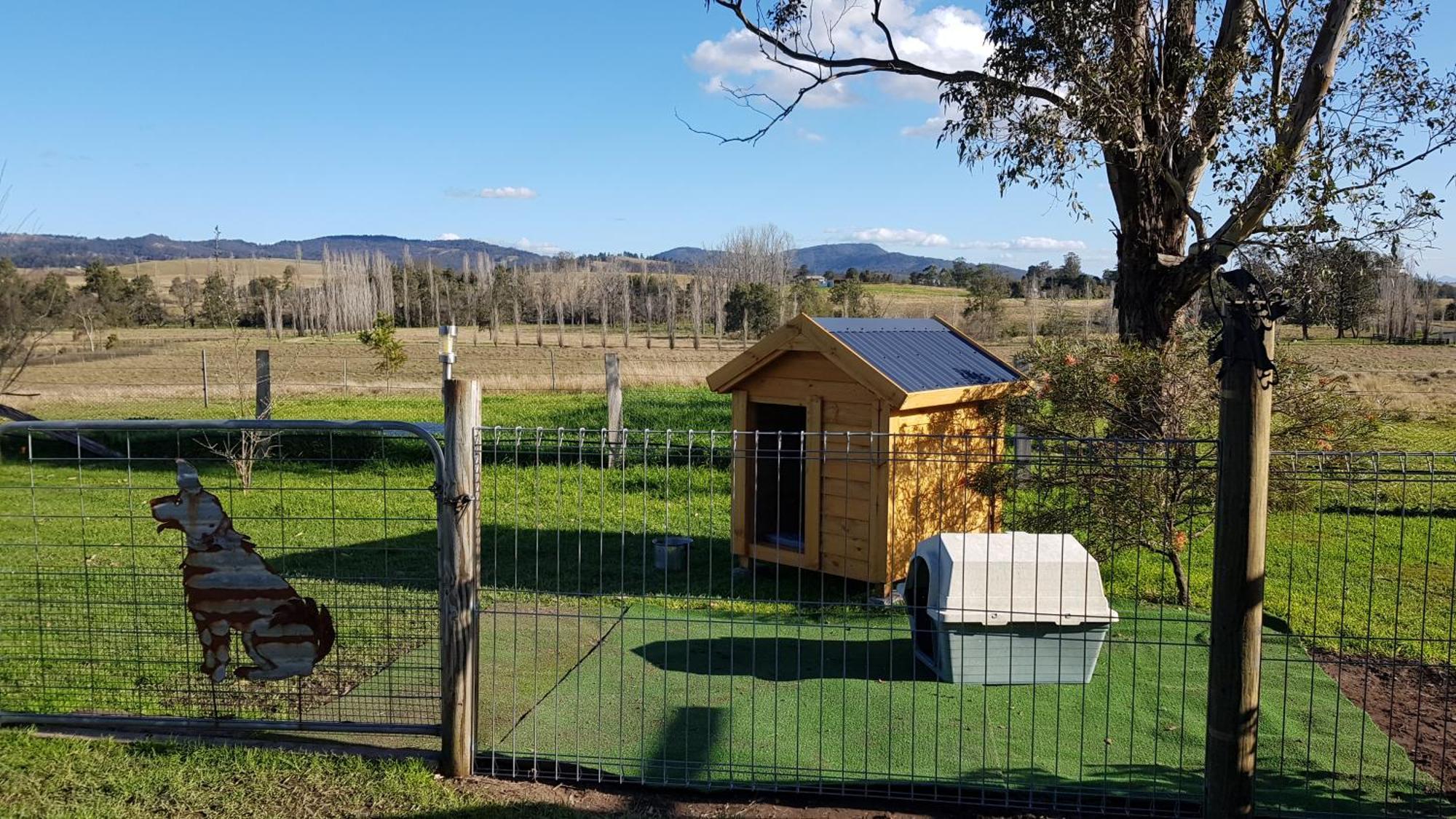 The Wattle Lodge Glendon Brook Exteriör bild